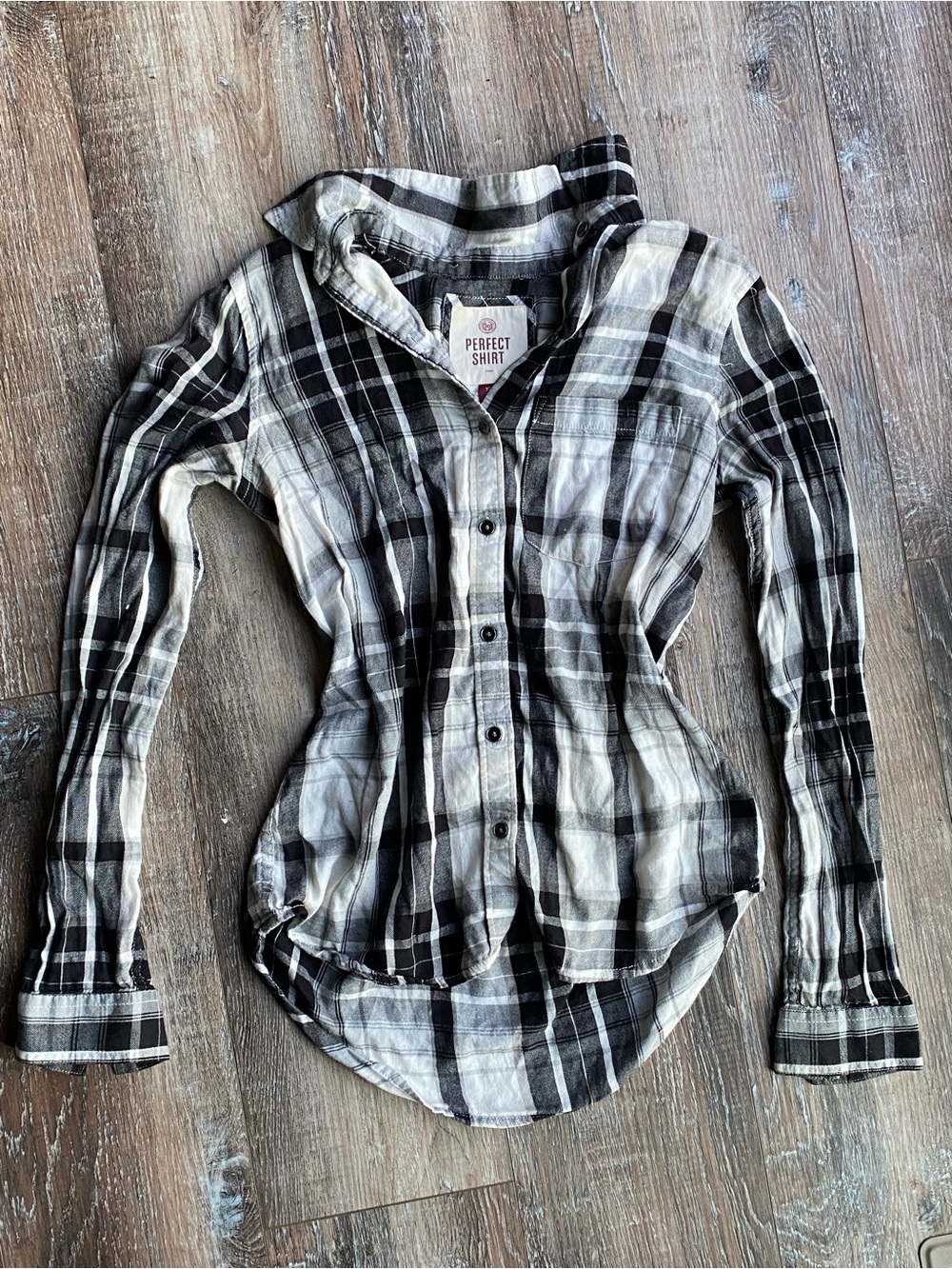 SO Black & White Plaid Button-Down Shirt